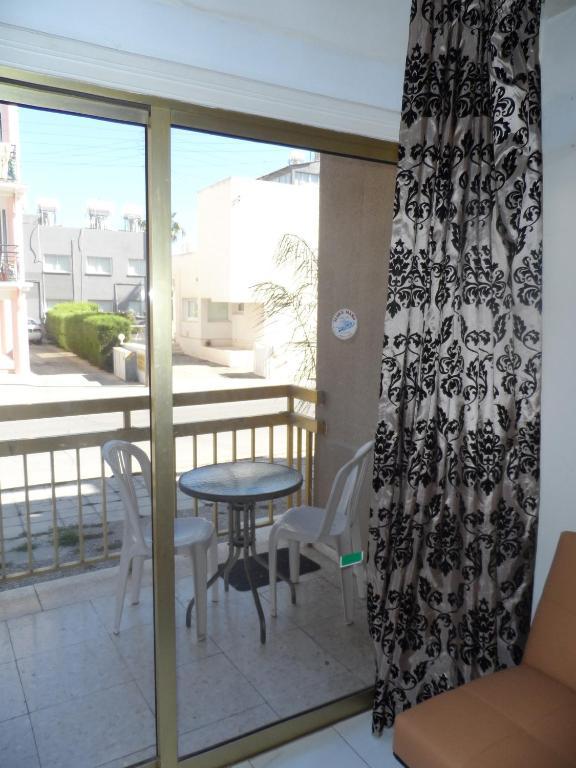 Geotanya Apartments Lemesos Pokoj fotografie